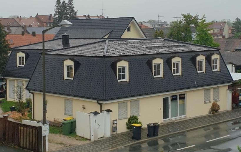 Ferienwohnungen Schleicher Mit Klimaanlage Цирндорф Экстерьер фото